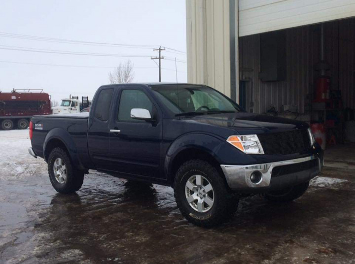 dark blue 2006 Nissan Frontier, NISMO